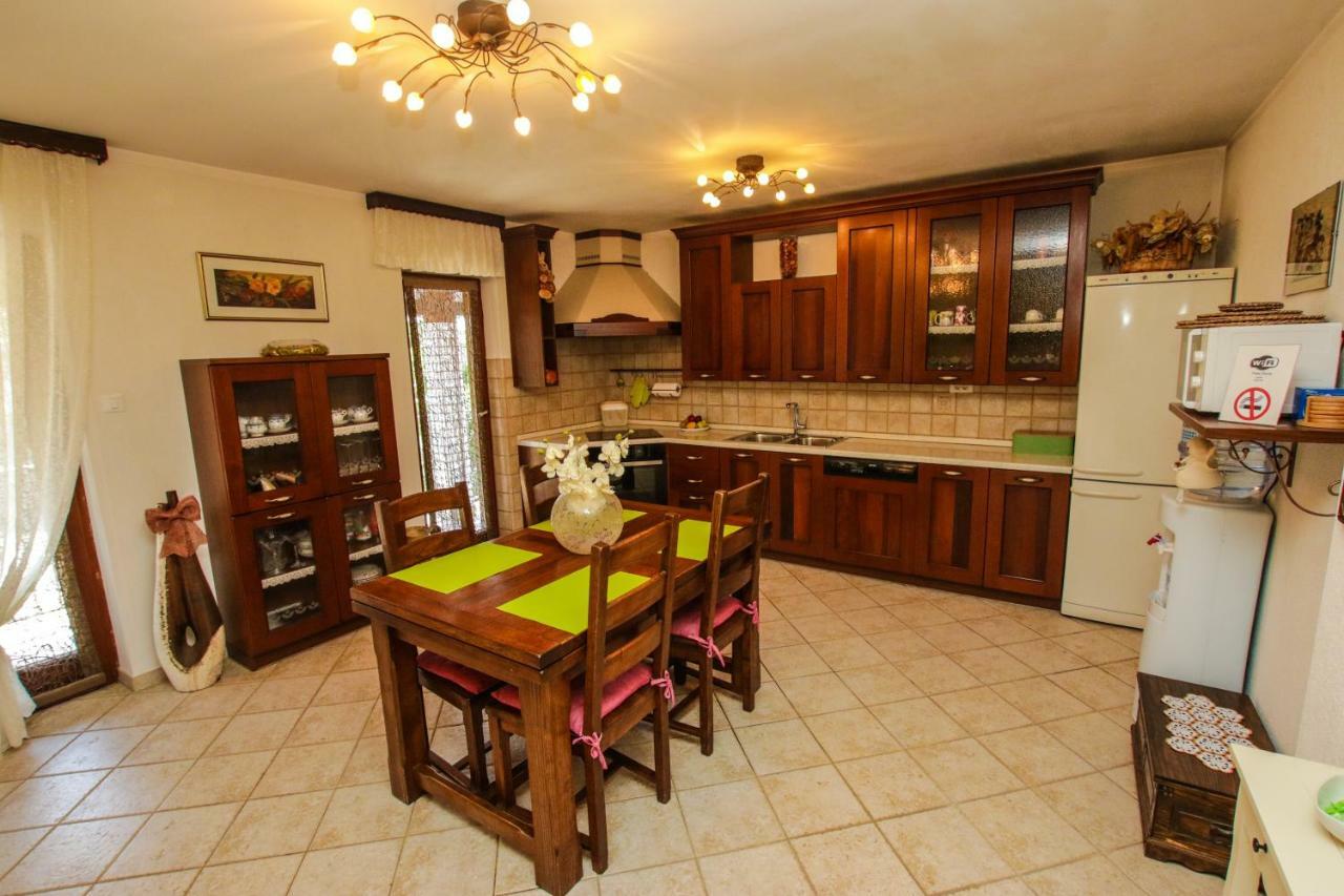 פורץ Apartment Dori מראה חיצוני תמונה
