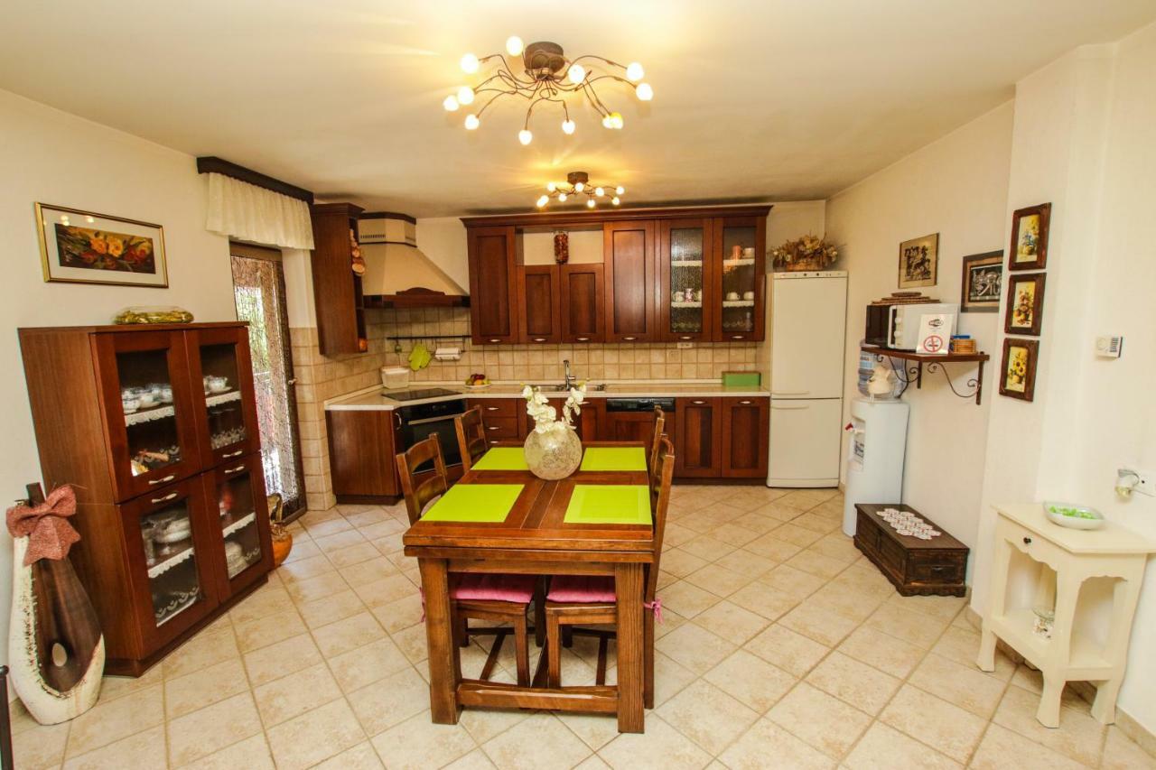 פורץ Apartment Dori מראה חיצוני תמונה
